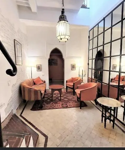 Riad Privatise Jusqu A 5 Personnes A 5 Minutes Place Jemma El Fna Loue Avec Menage Et Petit Dejeuner Compris